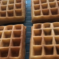 วาฟเฟิล By N2M ลาบลองกอย