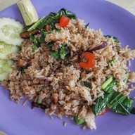 ครัวแต้จิ๋ว คั่วไก่ หมูแดงเตาถ่าน  since 1973 นิมิตใหม่