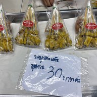 หมี่กระดาษ ตลาดช้างเผือก รับแต่เงินสด  เจ้าแรก เจ้าเดียว ไม่มีสาขา