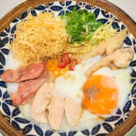 ข้าวหมูทอด/ส้มตำคุณหนู ซอย.9 เศรษฐกิจ ซ.9