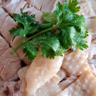 ข้าวมันไก่เจ้พู่