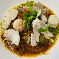 เมนูของร้าน รสเด็ด ก๋วยเตี๋ยวกระทุ่มแบน กระทุ่มแบน