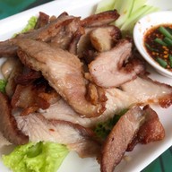 ครัวเขาดิน (Khao Din Kitchen) -