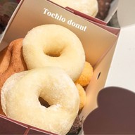 TOCHIO DONUT