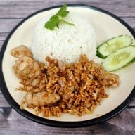 ราดหน้าโรงเหล็ก และอาหารตามสั่ง สุขุมวิท 71