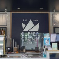 บรรยากาศ คัพเปอร์คราวน์คาเฟ่ กะเพรา ผัดไทย ผัดซีอิ๊ว สเต็ก พิซซ่า ชาไทย กาแฟ ชานม ไอติม ในเมือง