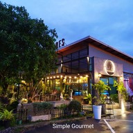 บรรยากาศ The Salares Coffee Bar & Bistro