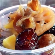 ยำลูกชิ้นปลา10บาท