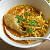 เมนูของร้าน ข้าวซอยนิมมาน