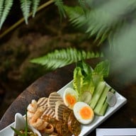 คุ้มหอม คาเฟ่ - Khum Hom Cafe Chiangmai ศรีภูมิ