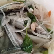 กะเพราโคขุน(พริกแห้ง)