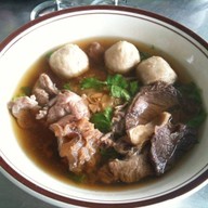 ครัวแอบแซ่บByเจ๊บี ส้มตำ ยำแซ่บ อาหารป่า -
