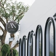 Anacolly Cafe’ & Bistro