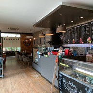 Zugar Hut Cafe ชลบุรี