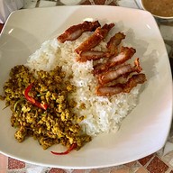 ข้าวหอมแกงใต้/ข้าวแกงข้าวราดแกง ขนมจีน ซอยพระยาสุเรนทร์