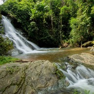 บรรยากาศ น้ําตกนางกวัก