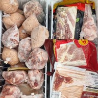 ร้านเต็งหนึ่งหมูสด หมูนุ่ม ตลาดการค้าหนองแขม