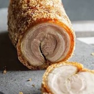 แม่เหรียญ หมูกรอบหางระเบิด สาขาบางปะอิน