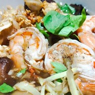 ไก่ย่าง+หมูย่าง+ใส้กรอกอีสาน บางคล้า