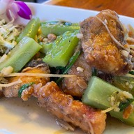 เมนูของร้าน ต้นโอ๊คซีฟู๊ดแอนด์คาเฟ่