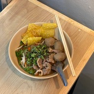 เมนูของร้าน กินเส้น Halal Food <3