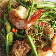 หมี่กระเฉดเจ๊อ้อยตลาดพลู บางขุนนนท์24