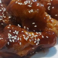 ลูกชิ้นย่างเนยเตาถ่าน รามคำแหง68