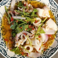 ยำพี่เรือ ส้มตำ ยำ ตลาดสดศุภฤกษ์