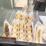 SAINT ETOILE Gateway Ekamai