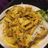 ขนมจีน เส้นสด น้ำยาปู บ้าบิ่นมะพร้าวอ่อน - บ้านอบเทียน