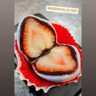 NEKO DAIFUKU ไดฟูกุสตอเบอรี่ (ปั้นสด) ช็อคโกแลตดูไบ ไดฟุกุ โมจิ NekoDaifuku สำโรง