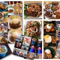 ข้าวยำไก่แซ่ป&กระเพราไก่กรอบ