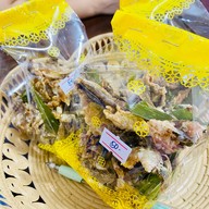 เมนูของร้าน ก๋วยเตี๋ยวปลาย่าลี