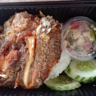 เมนูของร้าน ลูกชิ้นย่างเนยเตาถ่าน รามคำแหง68