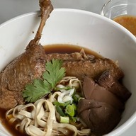 ร้านก๋วยเตี๋ยวเป็ดเจ๊รีย์คอนแวนต์(เจ้าเก่า)