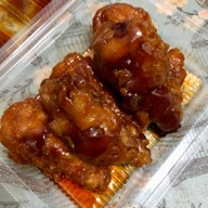 ลูกชิ้นย่างเนยเตาถ่าน รามคำแหง68