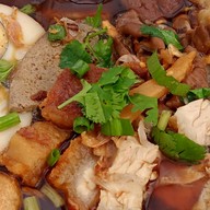ก๋วยจั๊บนวลจันทร์52