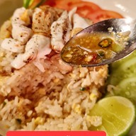 Gimme Gimme Cafe And Gallery เพชรเกษม