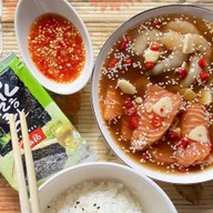 แซลมอนดองซีอิ๊ว กุ้งดองซีอิ๊ว และซาชิมิ สาขารามอินทรา