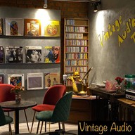 Vintage Audio The Cafe