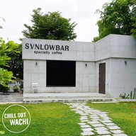 หน้าร้าน SVNLOWBAR SPECIALTY COFFEE & MATCHA THARUA