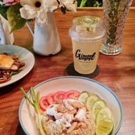 Gimme Gimme Cafe And Gallery เพชรเกษม