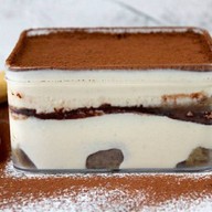 THE TIRAMISU LAB ขนมเค้ก โฮมเมด สูตรออริจินัลจากอิตาลี เครื่องดืมเย็น กาแฟ The Tiramisu Lab Sukhumvit13
