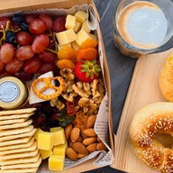 Lab Therapy cafe & spaceกังสดาล -