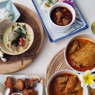 ข้าวซอยน้ำใจ at Samkhok Samkhok