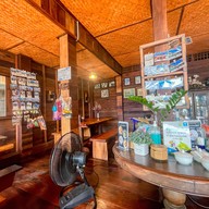 บ้านคุณทวด แอท สีชัง