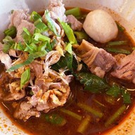 ก๋วยเตี๋ยวเรือเข้าท่า สาขาสุขุมวิท 93