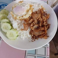 รุ่งอรุณ ปอเปี๊ยะทอด 1