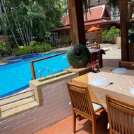 เสวย ป่าตอง