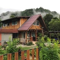 บ้านไร่กนกนวลฟาร์มสเตย์ ที่พักภูผาม่าน